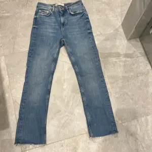 Zara jeans i fint skick - modell the Bootcut