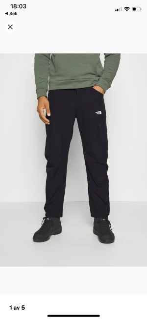 The north face byxor (först till kvarn) - North face byxor som går för 999kr och helt slutsålda säljs för 600 i paket helt ny och äkta 