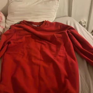 Fila hoodie - Den sitter bra passar alla kroppsformer 