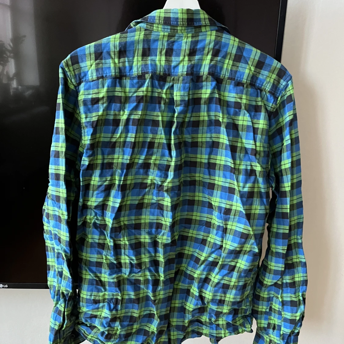 Rutig DC Skjorta Strl M - 91