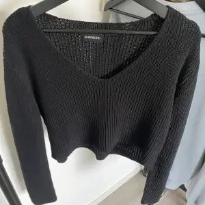 Stickad tröja från even&odd. Den är helt slutsåld på nätet. Den är knappt använd och jag säljer för 150kr då jag sällan använder den.💗💗