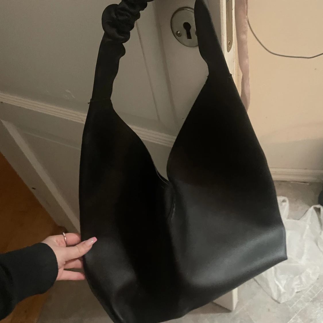 2 olika väskor - 90