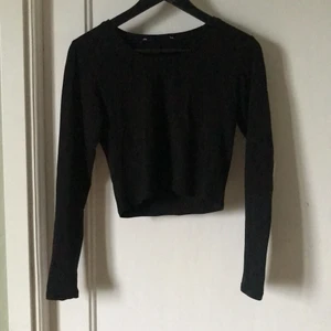 New Yorker magtröja stl M - Aldrig använd!