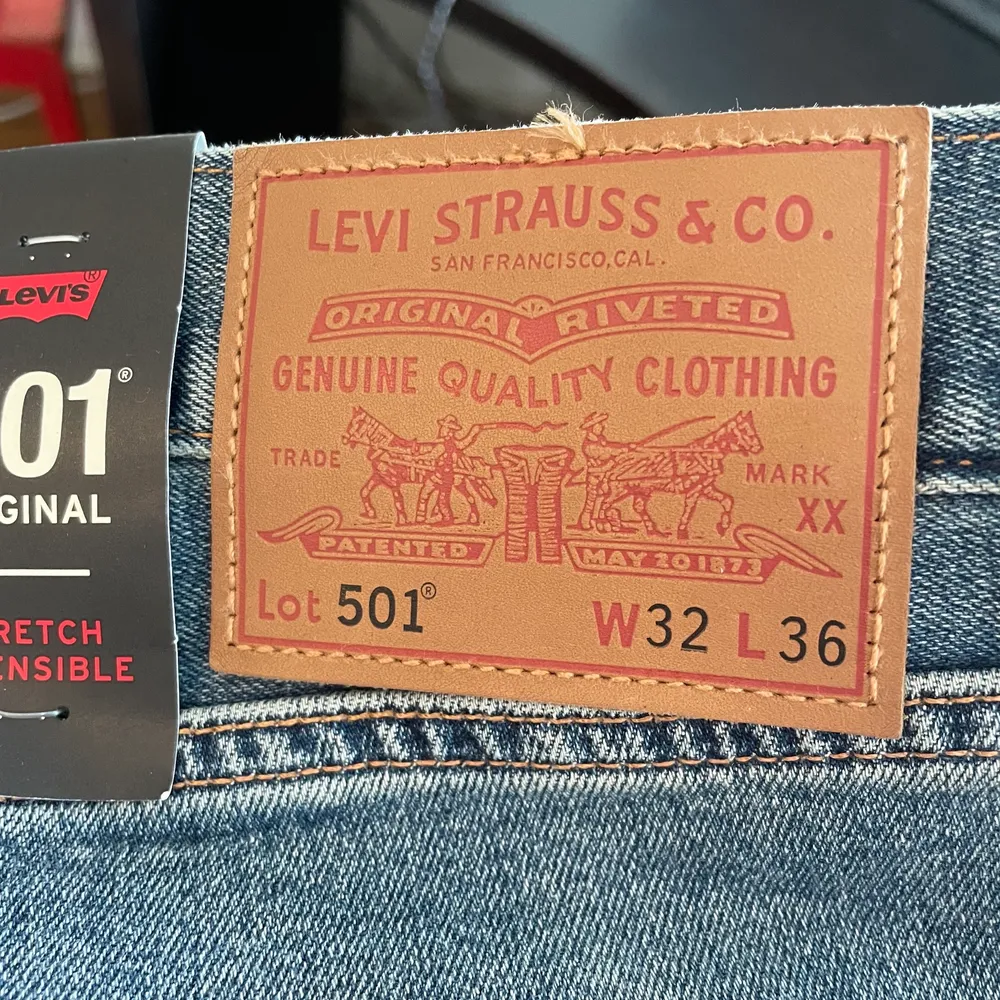 Oanvända Levi’s 501 W32 L36. Jeans & Byxor.