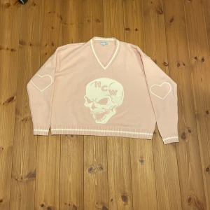 Heaven can wait knitted sweater  - Rosa stickad heaven can wait tröja i helt nytt skick