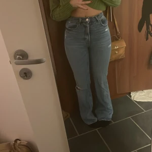 Ljusblå perfekta jeans - De perfekta blå jeansen! Säljer pga börjar bli för små. 