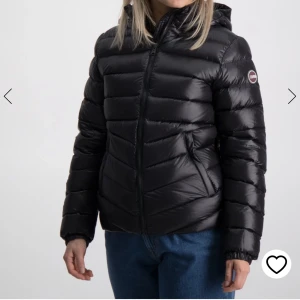 Colmar jacka - Colmar jacka i nyskick. nypris 4799kr Passar xs