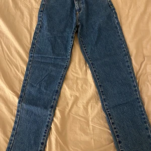 Blå Abrand jeans  - Nyskick, nästan aldrig använt, Storlek 25