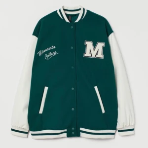 Baseballjacka  - Säljer min baseballjacka i storlek s! Endast använd en gång och i väldigt bra skick!