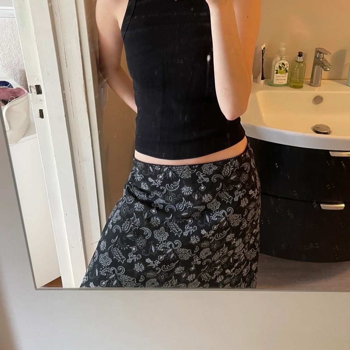 Mönstrad midikjol  - 90