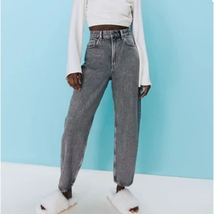 Gråa Loose fit Högmidjade Jeans - Högmidjade jeans i en loose fit modell från Hm!