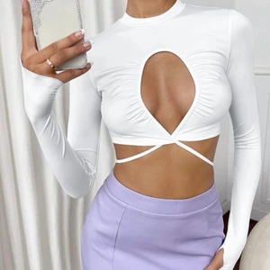 Topp med snöre - Oanvänd, passar xs