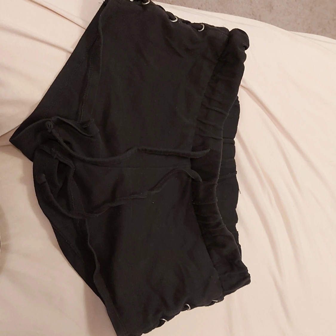 Svarta mjukis shorts