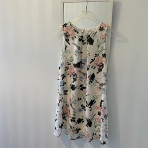 Klänning storlek 38 - Klänning storlek 38