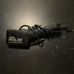 Locktång - Säljer denna fullt fungerande krustång som ger fina voffel lockar :) Helt fungerande och relativt ny därav priset!  