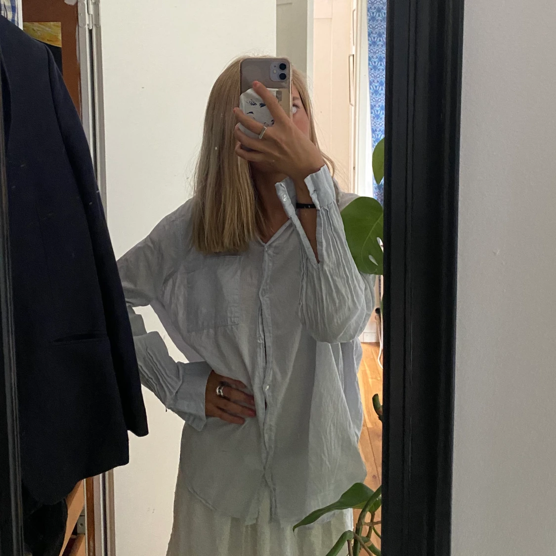 Ljusblå skjorta  - 90