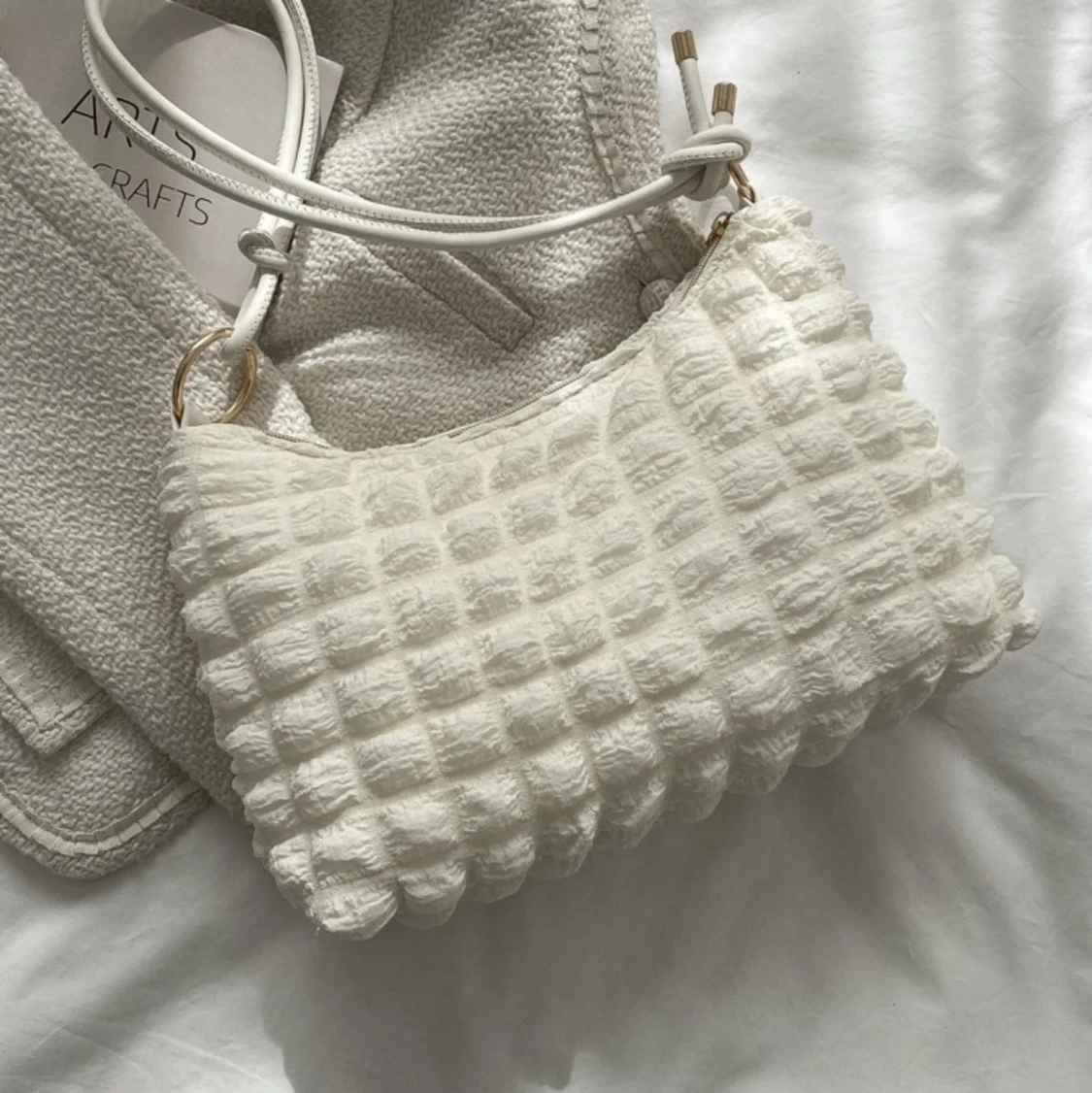 Naturvit axelremsväska  - 90