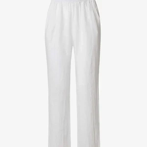 Vita linnebyxor - Jag säljer min vita linnebyxor från Chelsea använda 2 någer. Säljer p.ga att dom it kommer till användning. Nypris 600kr (Dom är lite genomskinliga)