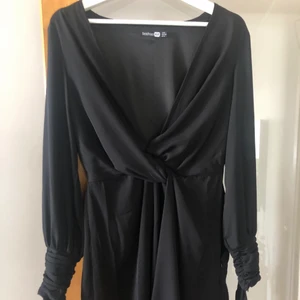 Festklänning! - Svart festklänning i bra skick.