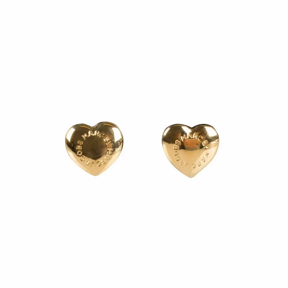 Hjärtformade örhängen från Marc Jacobs i guld . Accessoarer.