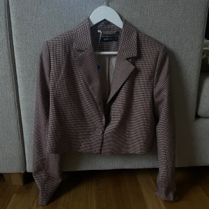 Croppad blazer - Mycket fint skick, inga anmärkningar 🪐