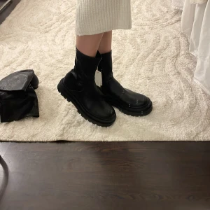 Boots - Boots från PULL&BEAR, aldrig använda💖