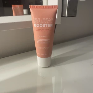 Makeupmekka glowbooster - Helt ny makeupmekka glowbooster Frakt:30kr