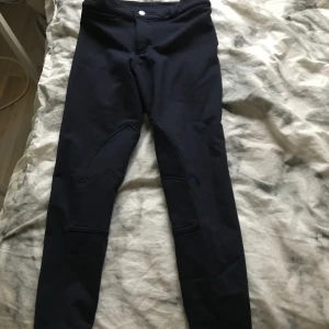 Ridbyxor - Jättefina ridbyxor i jättebra skick och köparen står för frakt!😊