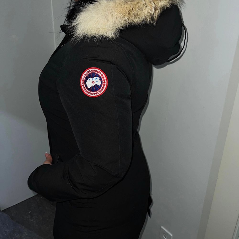 Svart Canada goose Victoria parka | Plick Second Hand