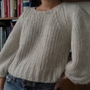 Stickad tröja mohair - Stickad ljus tröja i mohair storlek s från zara, endast använd en gång