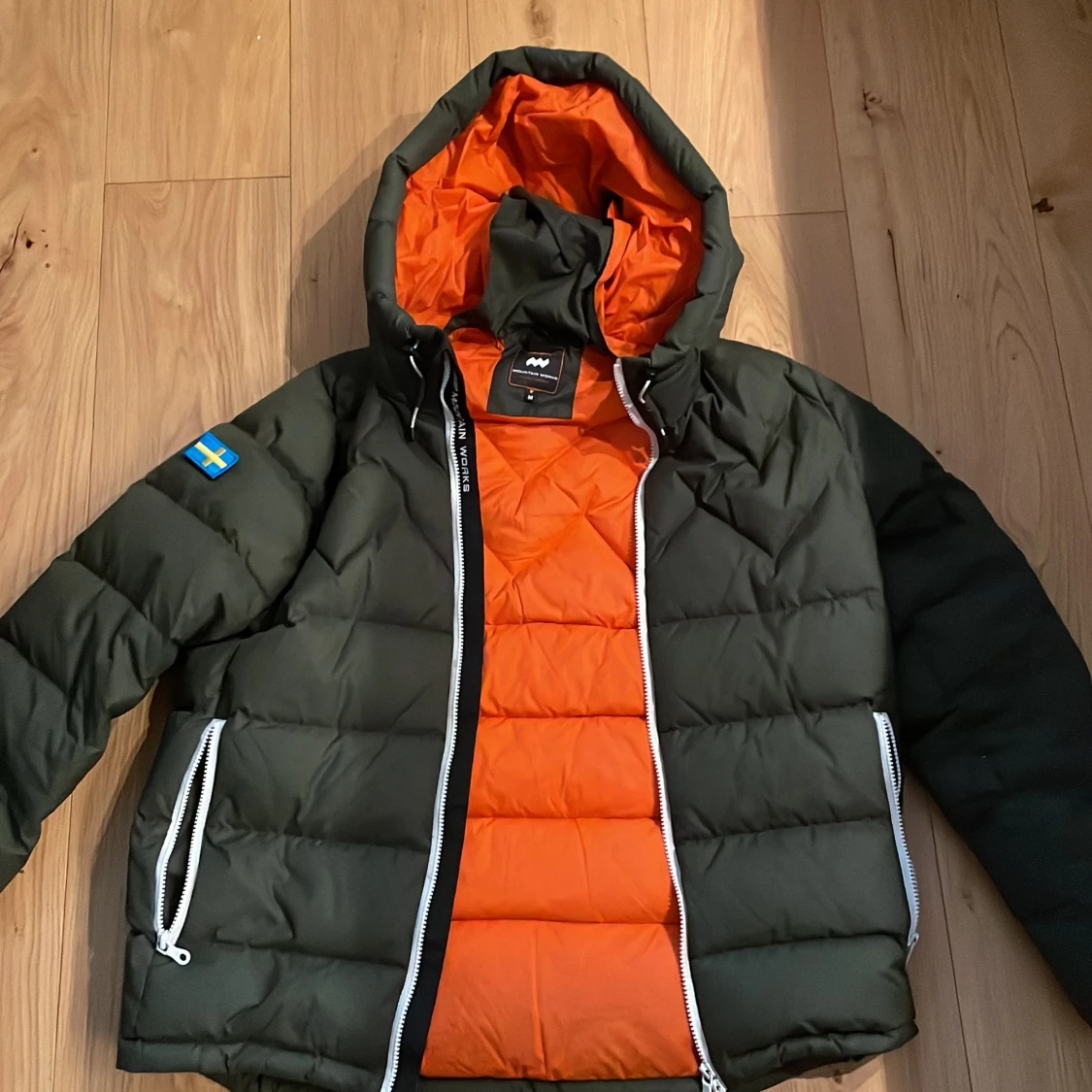 Mountain Works jacka