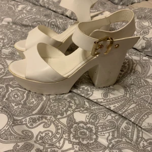 Sandaletter - Duffy 9729500 - Snygga & bekväma klackar.  Använda 1-2 gånger 💖  Frakt tillkommer 