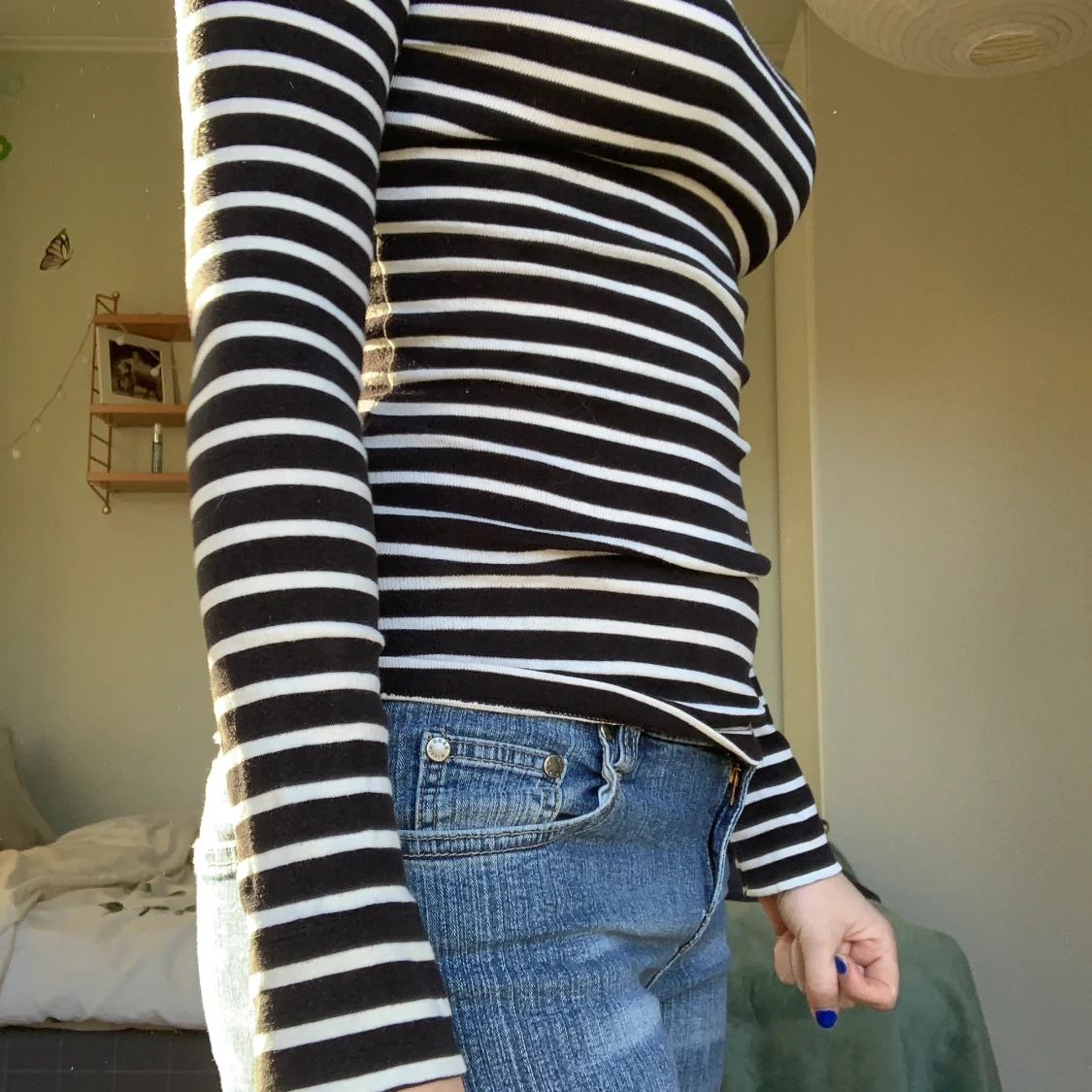 Svart och vitrandig tröja - 90