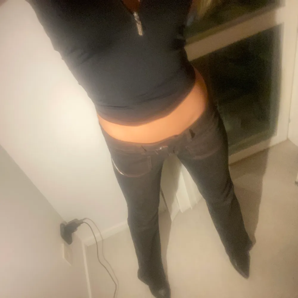 26/30 Xs Är 170cm och dom är inte förkorta på mig  Så fina  lågmodjade dissel jeans!!💋. Jeans & Byxor.