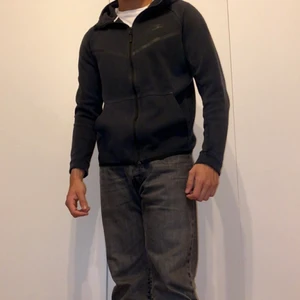 Nike Fleece Zip Tröja  - Nike Fleece Tröja Gammalt Säsong Storlek: M