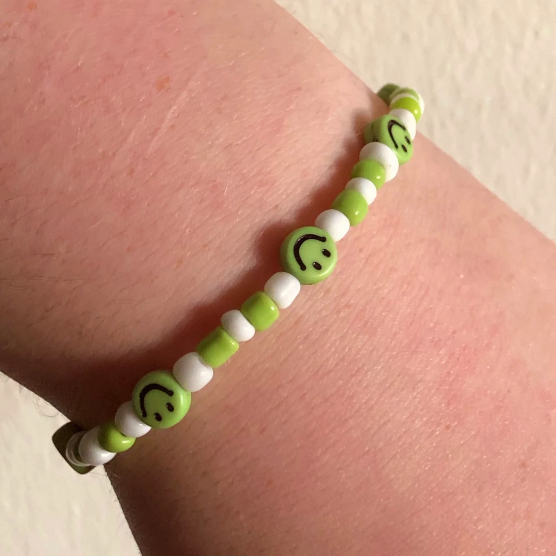 Armband med smileys - 90