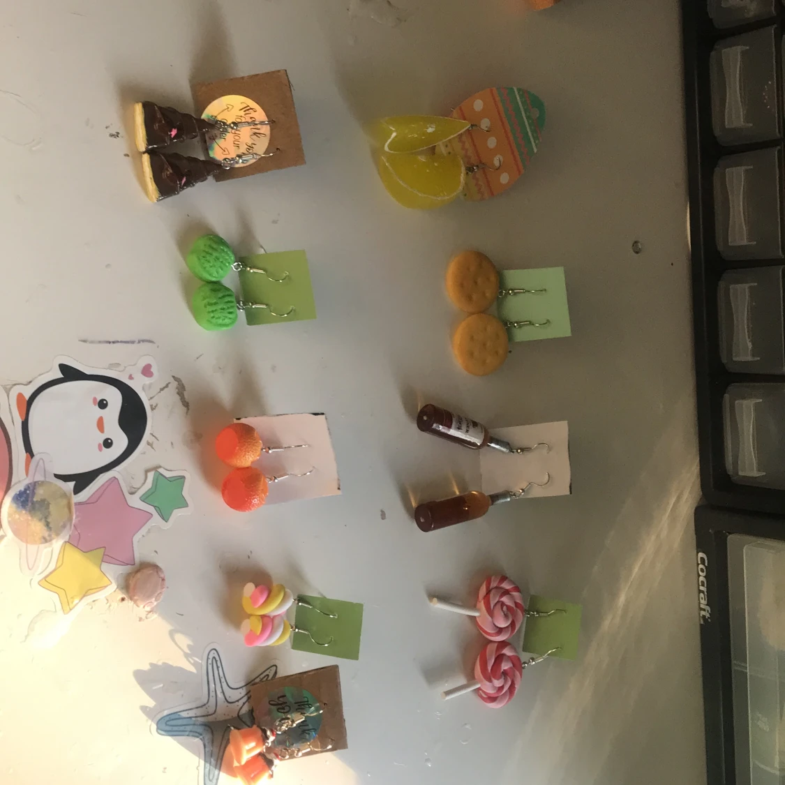 Jag säljer dessa örhängen för bara 20kr  - 91