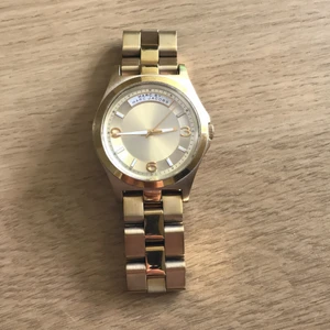 Marc Jacobs klocka  - Äkta Marc Jacobs klocka i fint skick, har tyvärr inget kvitto kvar 