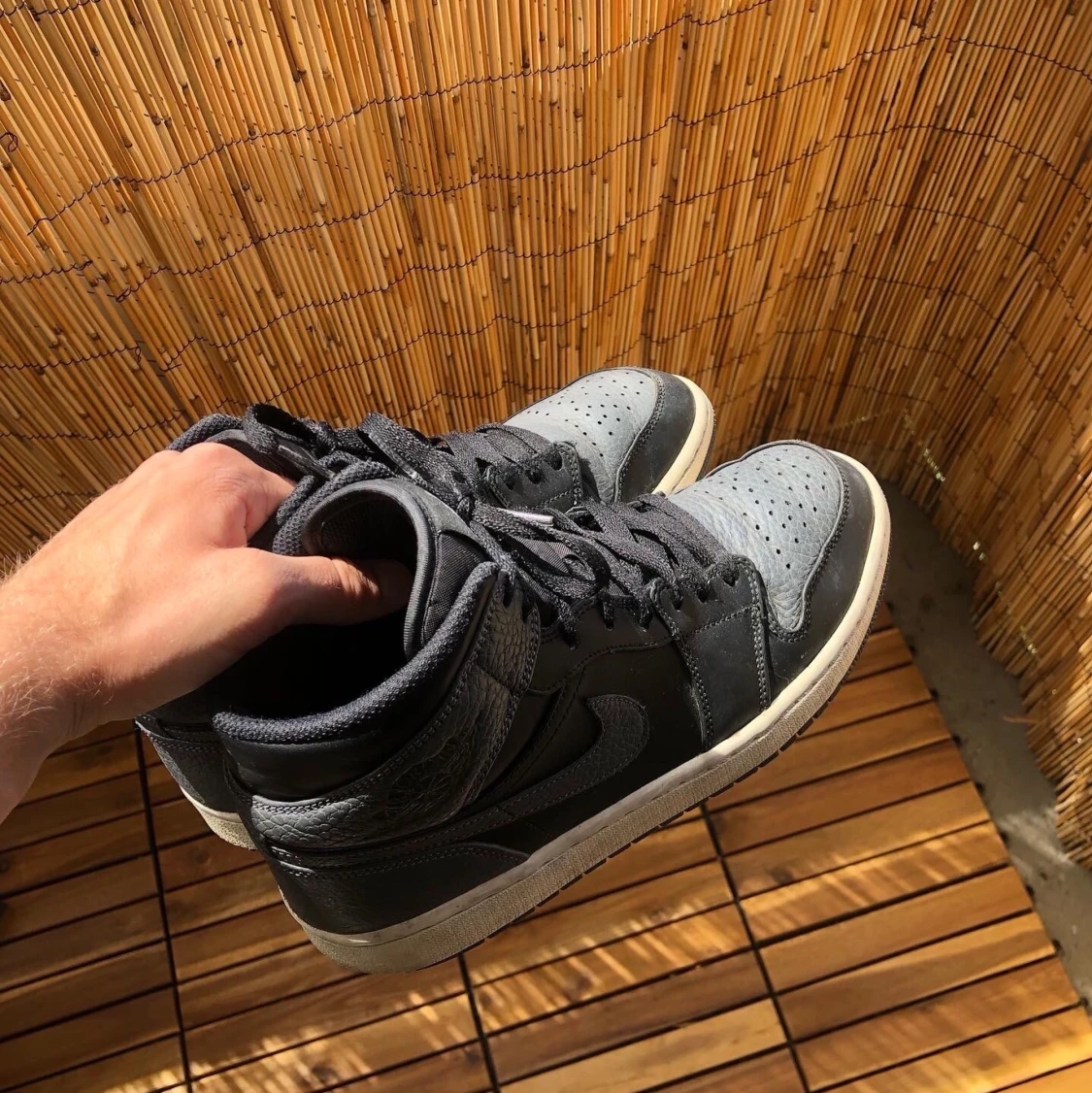 Jordan 1 mid ’dark grey’  - 91