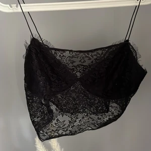 Spets topp - Väldigt fin men för stor för mig