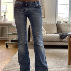 Low waist Jens  - Säljer dessa super snygga low waist jens💖💖💖