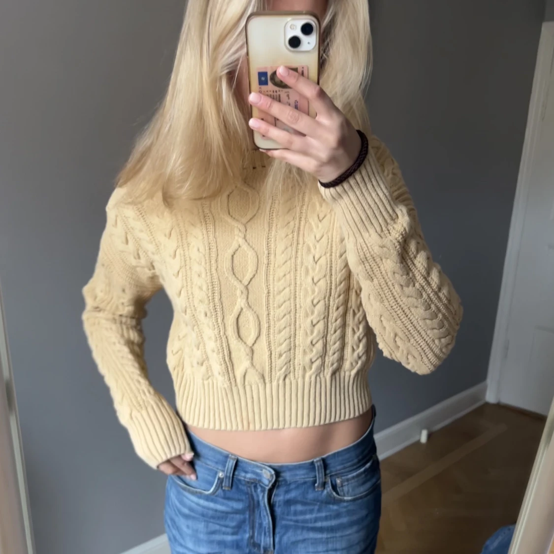 Kabelstickad tröja