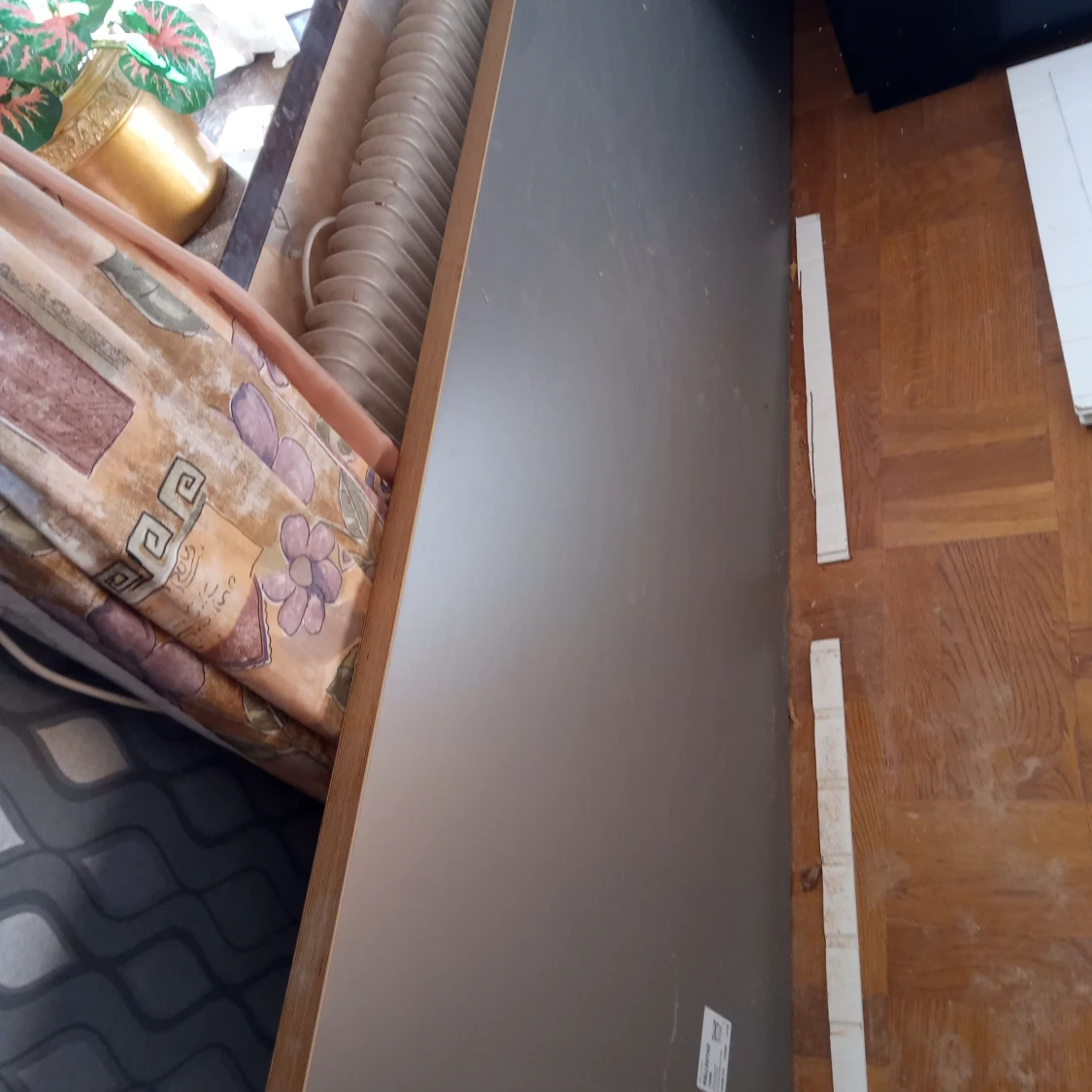 Köksbänk grå Hällestad Ikea 65x247 cm. - 90