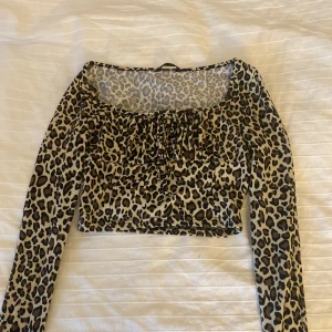 En topp  - Jätte fin använt 3 2 gånger