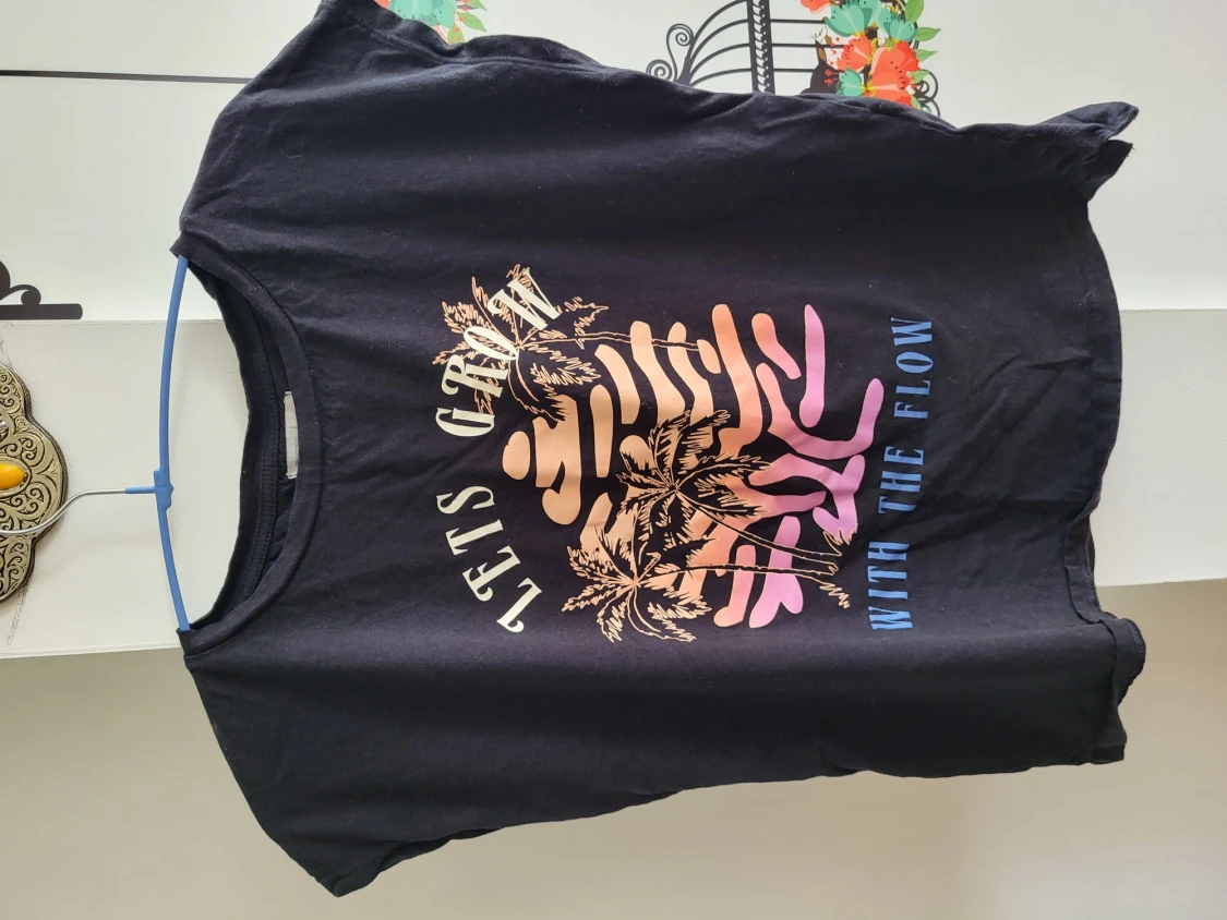 Svart Tshirt med grafik 