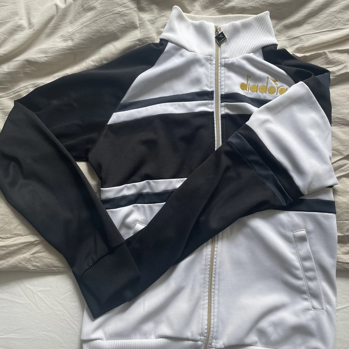 Zip sweater adidasliknande - 90