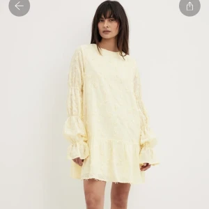 Nakd klänning  - Helt ny!!! Endast testad 