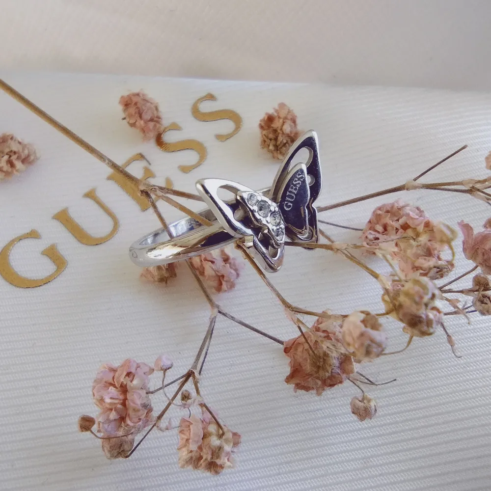 Guess Fly Away, ring st. 56 Swarovski original kristal Stål . Accessoarer.