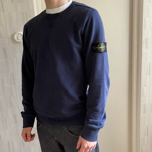 Stone island tröja M - Stone island tjocktröja blå storlek M, bra skick, lite använd 