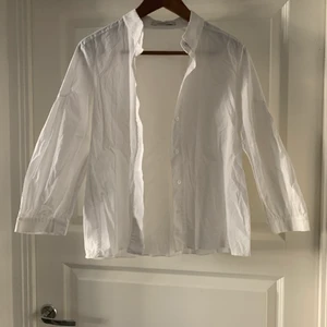 Skjorta från Dorothee Schumacher - Otroligt fin skjorta från Dorothee Schumacher. Är absolut öppen för prisförslag, kan mötas upp i Stockholm och det är bara att skriva för fler bilder!!